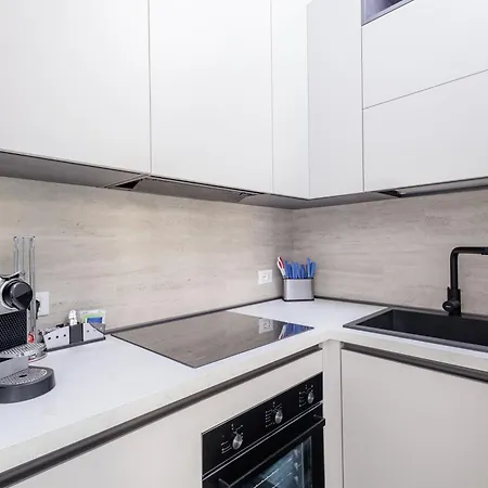 Guesthost - Maro' Apartament Bergamo
