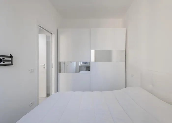 Guesthost - Maro' Apartmán